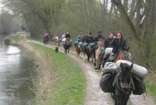  Ride a caballo a lo largo del Canal Somme 